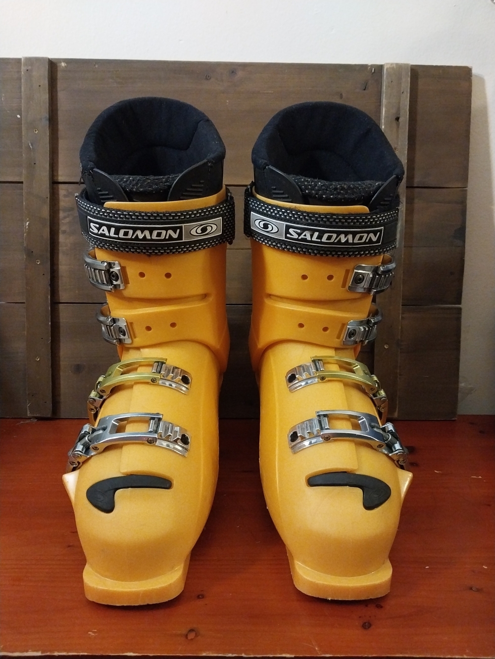 Salomon Men's Orange -X Scream Ski Boots-9.5 US